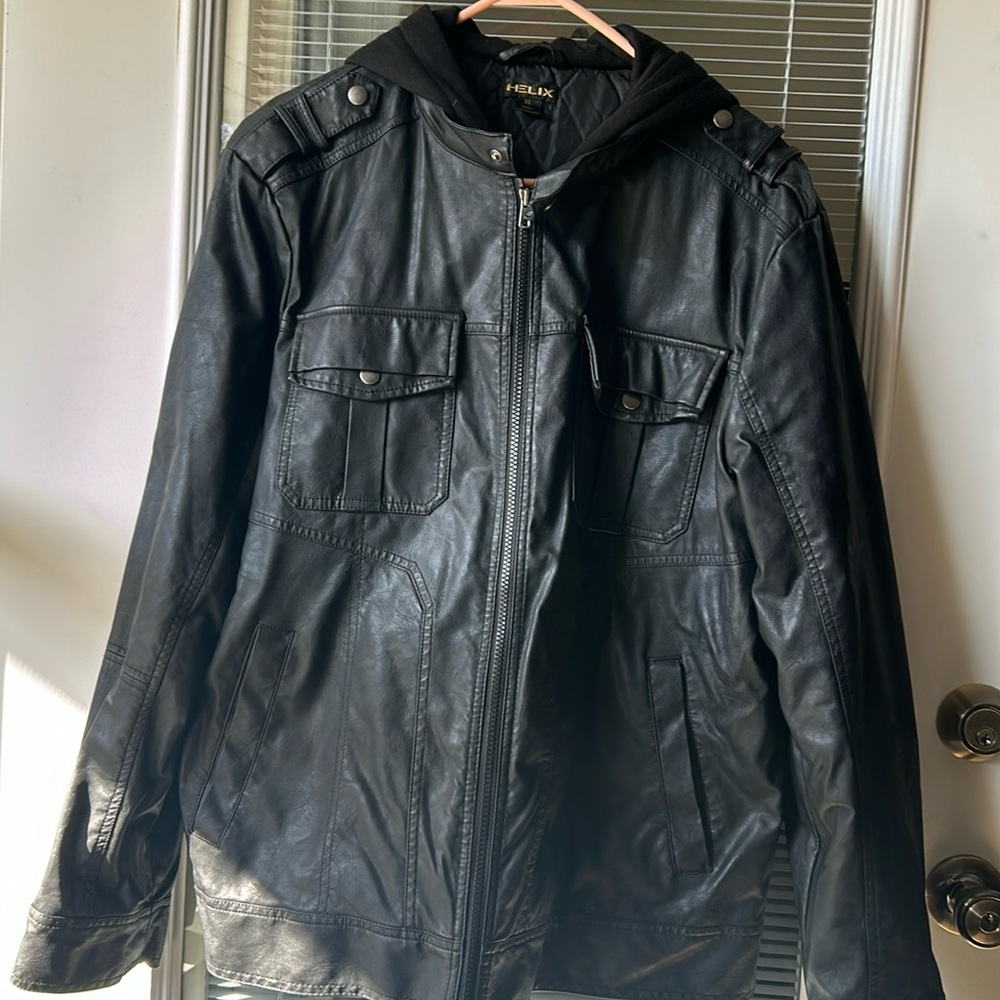 Helix Men’s Instict Imitation Leather Jacket XL EUC